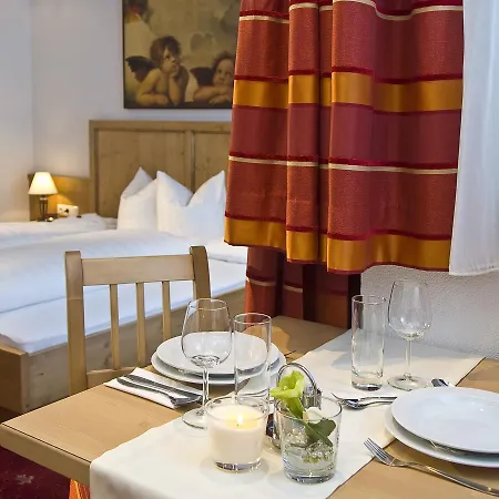 Hotel Alpenstern - Sommer Silvretta Card Premium Inklusive! Ischgl
